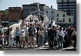 bridge, capital, cities, crowds, dublin, eastern ireland, europe, horizontal, ireland, irish, leinster, people, photograph