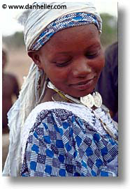 images/Africa/BurkinaFaso/People/coin-necklace.jpg