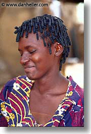 images/Africa/BurkinaFaso/People/hair-twists.jpg