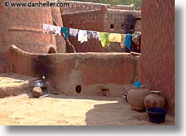 images/Africa/BurkinaFaso/Tiebele/laundry-a.jpg