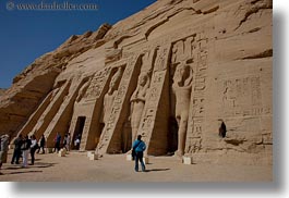 images/Africa/Egypt/AbuSimbil/abu_simbil-statues-03.jpg