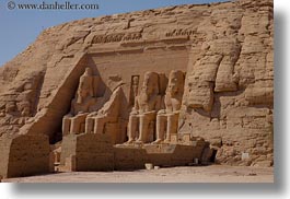 images/Africa/Egypt/AbuSimbil/abu_simbil-statues-04.jpg