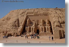 images/Africa/Egypt/AbuSimbil/abu_simbil-statues-07.jpg