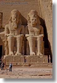 images/Africa/Egypt/AbuSimbil/abu_simbil-statues-08.jpg