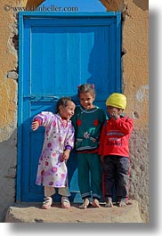 images/Africa/Egypt/AlKab/Village/children-n-blue-door-03.jpg