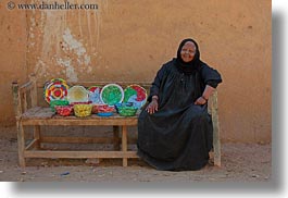 images/Africa/Egypt/AlKab/Village/colorful-straw-plates-n-old-woman-02.jpg
