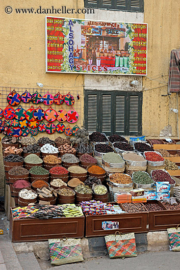 spices-display-03.jpg