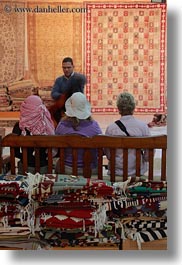 images/Africa/Egypt/Cairo/CarpetShop/tourists-n-rugs-01.jpg