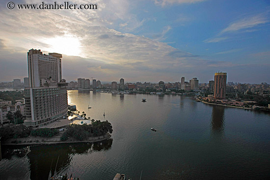 cairo-nile-cityscape-sunset-02.jpg