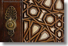 images/Africa/Egypt/Cairo/Coptic/arabic-design-door-05.jpg