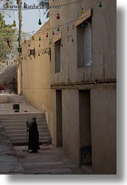 images/Africa/Egypt/Cairo/Coptic/woman-sweeping.jpg