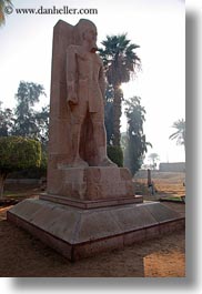 images/Africa/Egypt/Cairo/Memphis/egyptian-statue-01.jpg