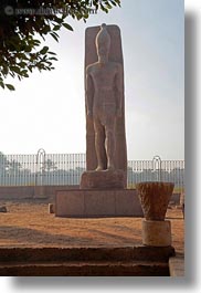 images/Africa/Egypt/Cairo/Memphis/egyptian-statue-04.jpg