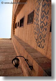 images/Africa/Egypt/Cairo/Mosques/KalawounMosque/hanging-lamp-02.jpg