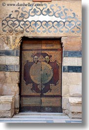 images/Africa/Egypt/Cairo/Mosques/KalawounMosque/ornate-door-02.jpg