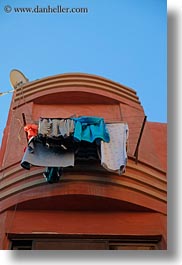 images/Africa/Egypt/Cairo/OldTown/hanging-laundry-04.jpg