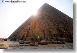 images/Africa/Egypt/Cairo/Pyramids/pyramid-blocks-03.jpg