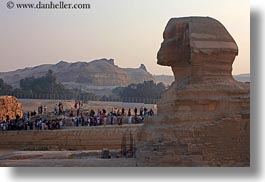 images/Africa/Egypt/Cairo/Sphinx/sphinx-n-crowds-01.jpg