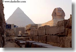 images/Africa/Egypt/Cairo/Sphinx/sphinx-n-pyramid-04.jpg