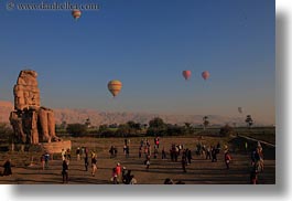images/Africa/Egypt/ColossiOfMemnon/seated-statue-n-balloons-01.jpg