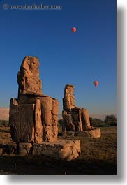 images/Africa/Egypt/ColossiOfMemnon/seated-statue-n-balloons-12.jpg
