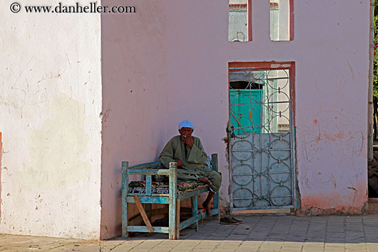 man-smoking-on-bench.jpg