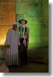 images/Africa/Egypt/Edfu/people-n-pillars-04.jpg