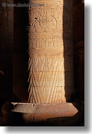 images/Africa/Egypt/Edfu/pillars-w-bas_relief-02.jpg