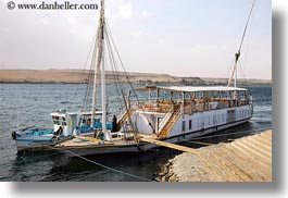 images/Africa/Egypt/LaZuli/la_zuli-at-port-02.jpg