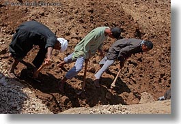 images/Africa/Egypt/Luxor/KarnakTemple/digging-workers.jpg