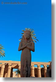 images/Africa/Egypt/Luxor/KarnakTemple/pillars-n-statue-01.jpg