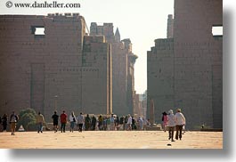 images/Africa/Egypt/Luxor/KarnakTemple/walking-to-entrance-03.jpg