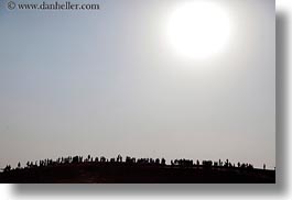 images/Africa/Egypt/Luxor/Scenics/crowds-n-sun.jpg