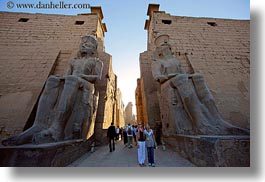 images/Africa/Egypt/Luxor/Temple/entry-statues-n-women.jpg