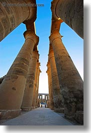 images/Africa/Egypt/Luxor/Temple/hyroglyph-pillar-n-sun-03.jpg