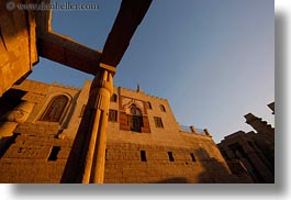 images/Africa/Egypt/Luxor/Temple/pillars-upview-05.jpg