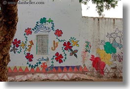 images/Africa/Egypt/NubianVillage/colorful-fresco-paintings-02.jpg