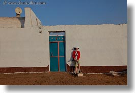 images/Africa/Egypt/NubianVillage/helene-n-blue-door-02.jpg