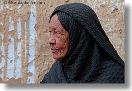 images/Africa/Egypt/NubianVillage/old-woman-02.jpg