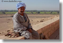 images/Africa/Egypt/People/old-arab-man-01.jpg
