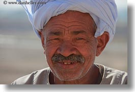 images/Africa/Egypt/People/old-arab-man-04.jpg