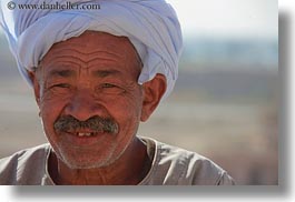 images/Africa/Egypt/People/old-arab-man-05.jpg