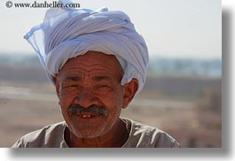 images/Africa/Egypt/People/old-arab-man-06.jpg
