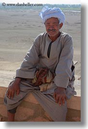 images/Africa/Egypt/People/old-arab-man-07.jpg