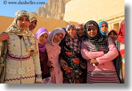images/Africa/Egypt/TempleQueenHatshepsut/arab-girls-22.jpg