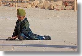 images/Africa/Egypt/TempleQueenHatshepsut/boy-playing-on-ground-04.jpg