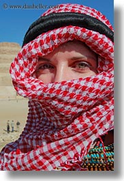 images/Africa/Egypt/WtPeople/VictoriaGurthrie/vicky-n-red-keffiyeh-06.jpg