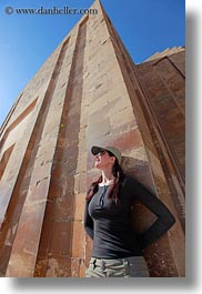 images/Africa/Egypt/WtPeople/VictoriaGurthrie/vicky-n-temple-01.jpg