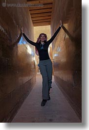 images/Africa/Egypt/WtPeople/VictoriaGurthrie/vicky-n-temple-corridor-02.jpg