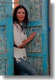 images/Africa/Egypt/WtPeople/VictoriaGurthrie/victoria-n-blue-door-04.jpg